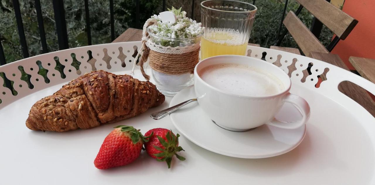 Il Melograno Bed and Breakfast Garda  Exteriör bild