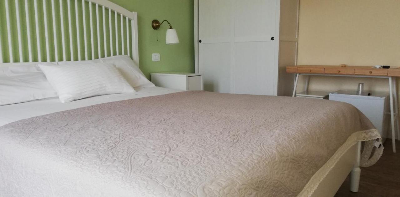 Il Melograno Bed and Breakfast Garda  Exteriör bild